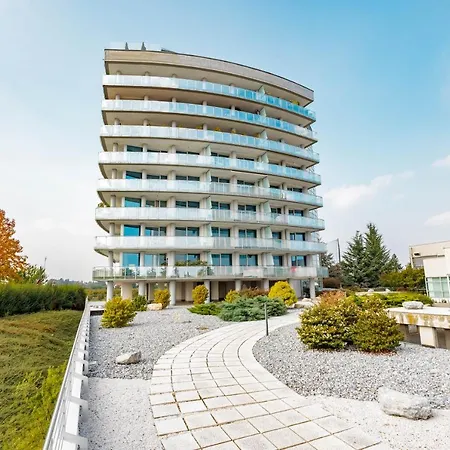 דירה Glass House קונאו