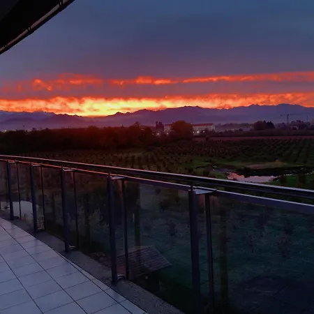 Glass House דירה *