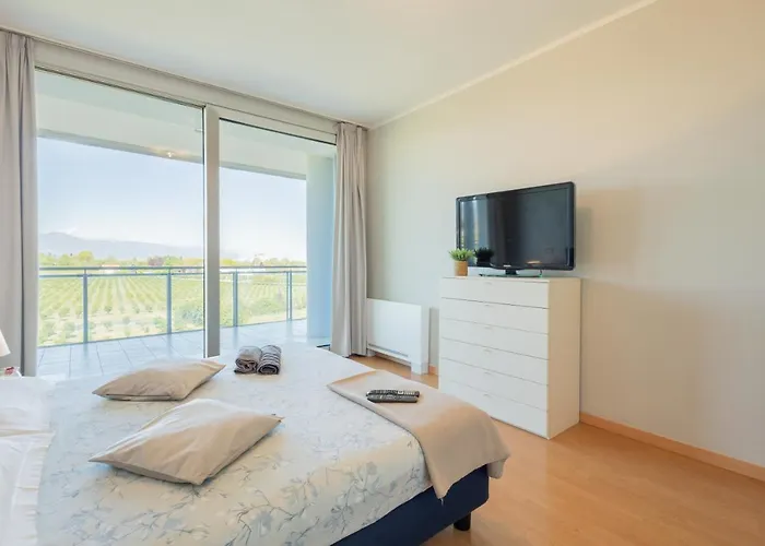 Glass House Апартаменты Кунео